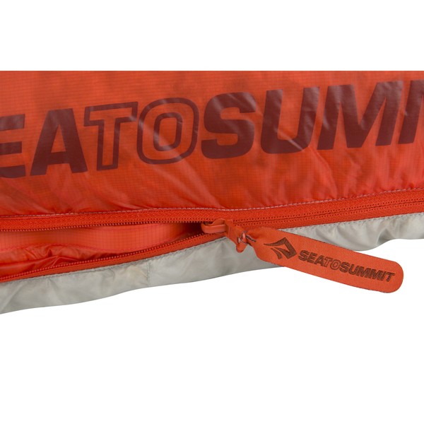Sea to Summit Flame III Womens -4º 745 gram - Long (tot 183 cm) (huur) Sea to Summit Flame III Womens -4º 745 gram - Long (tot 183 cm) (huur)